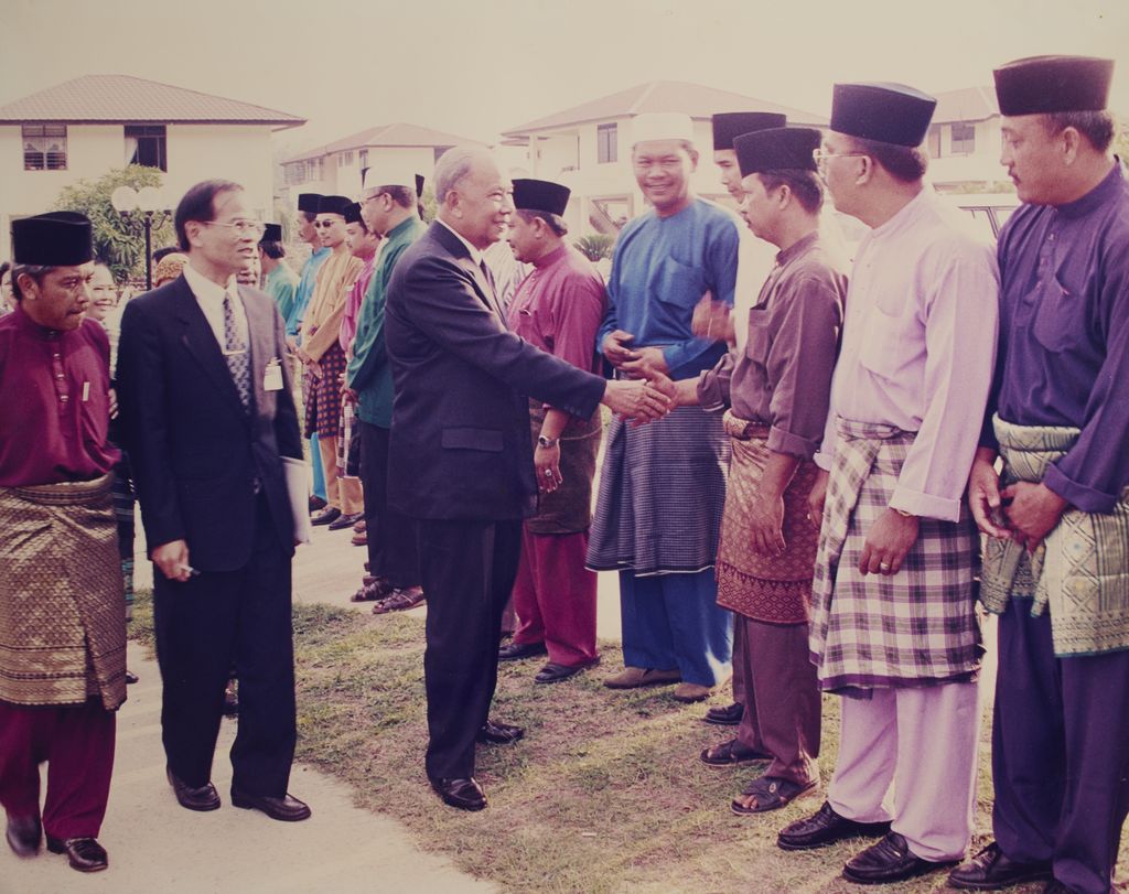 ທ່ານ ຄຳໄຕ ຢ້ຽມຢາມບູໄນ