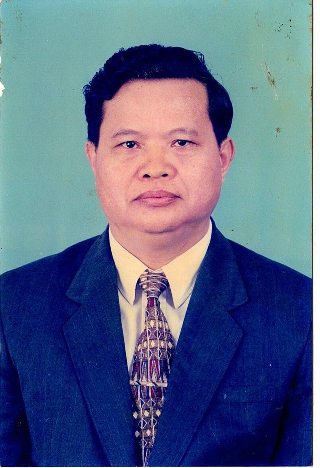 ສ/ຫ ສົມ​ພັນ ແພງ​ຄຳ​ມີ