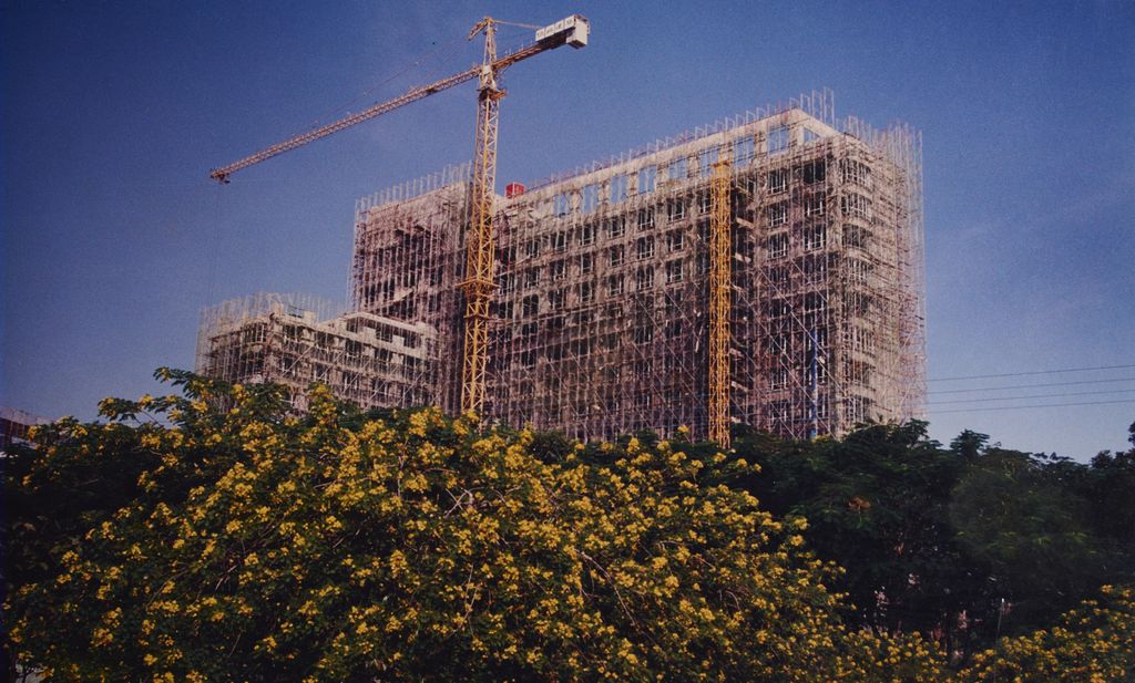 ການກໍ່​ສ້າງຕຶ​ກ​ອາ​ຄານ