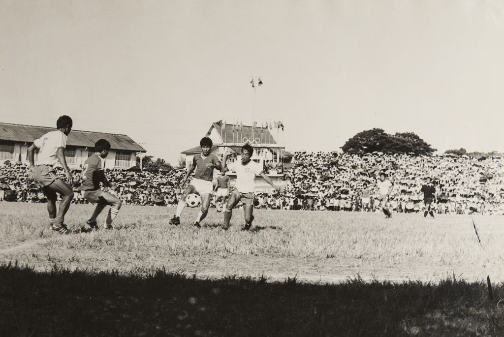 ກິ​ລາ​ບານ​ເຕະ