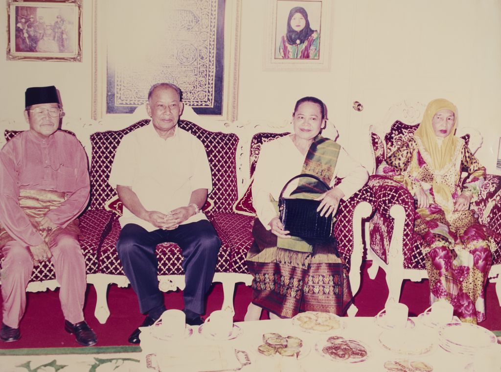 ທ່ານ ຄຳໄຕ ສີ​ພັນ​ດອນ ຢ້ຽມຢາມບູໄນ