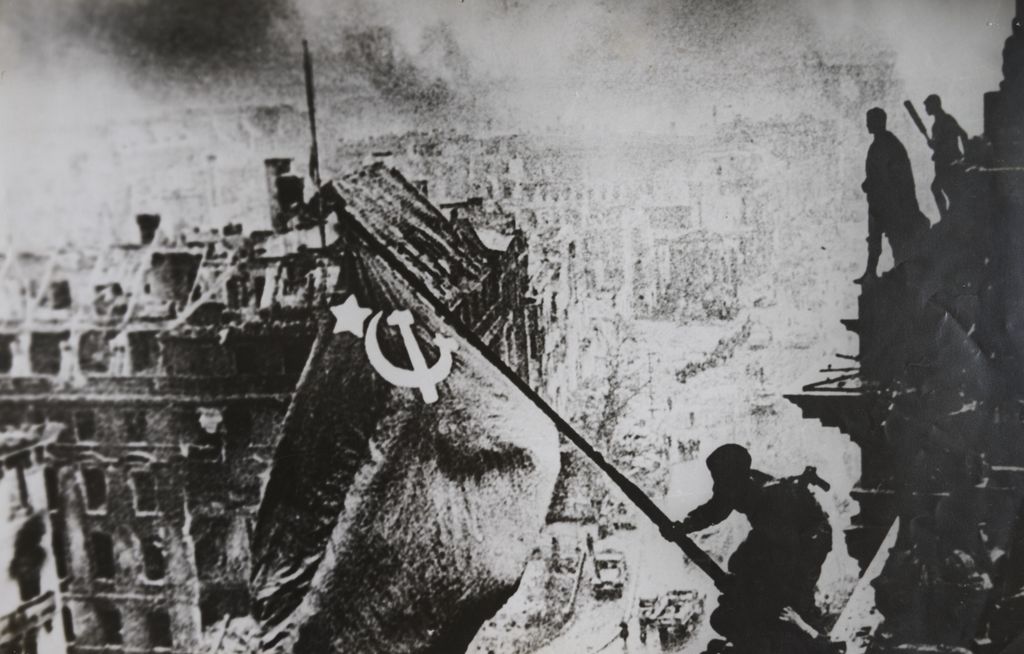 ຂະ​ບວນ​ການ​ຕໍ່​ສູ້​ຂອງ​ຊົນ​ຊັ້ນ​ກຳ​ມະ​ກອນ