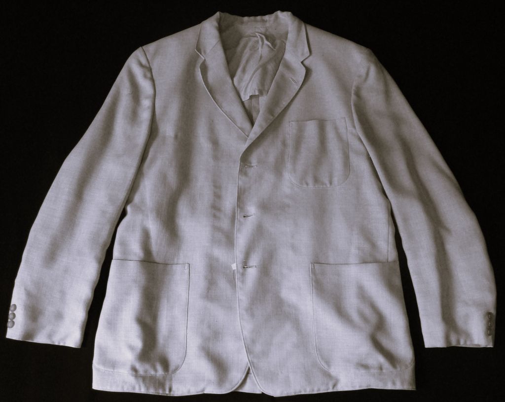 ເສື້ອແວັດ ສີນໍ້າຕານ