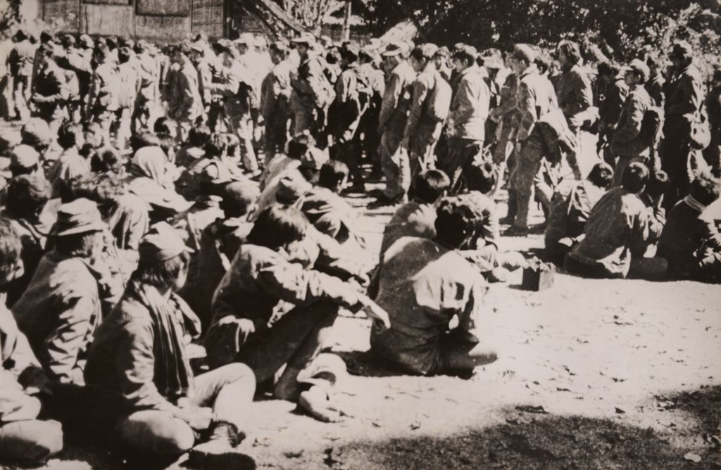 ເລົ່າ​ທະ​ຫານ​ພັກ​ຜ່ອນ