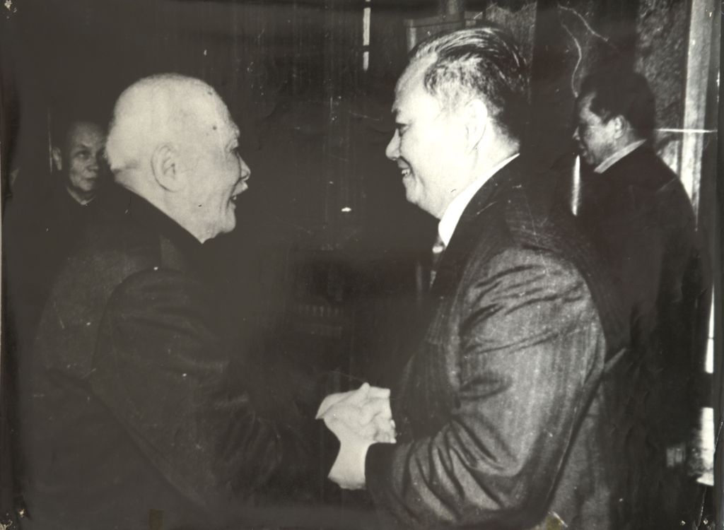 ທ່ານ ໄກ​ສອນ ພົມ​ວິ​ຫານ ພົບ​ທ່ານ ຟານ​ໂບຍ​ເຈົາ