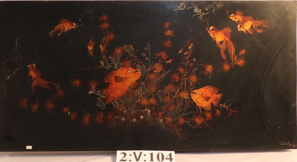 ຮູບແຕ້ມພຶ້ນສິນໍ້າກ້ຽງ  ປາຄໍາ 7 ໂຕ ແລະ 8 ໂຕນ້ອຍ