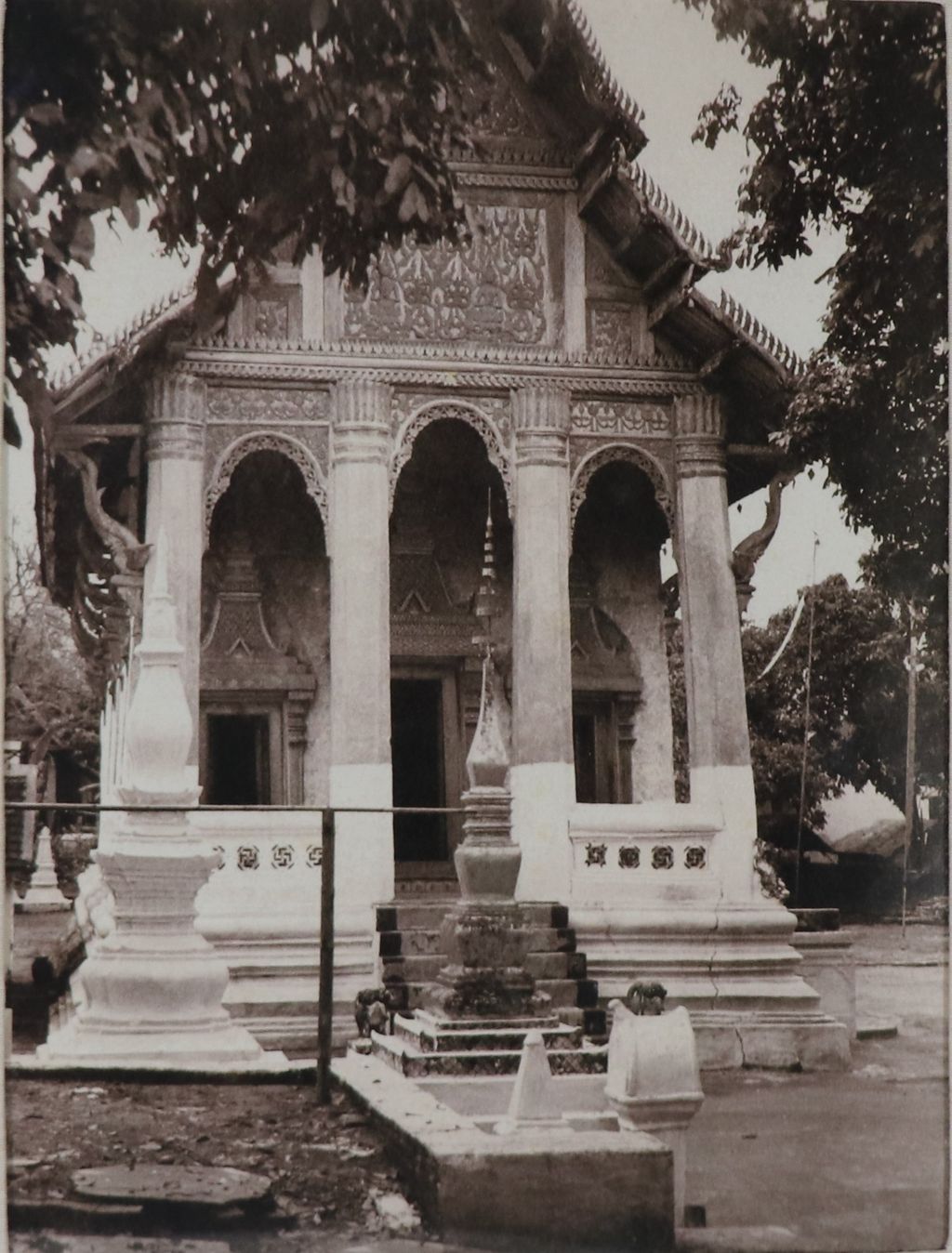 ຮູບພາບຂາວດໍາ ວັດປ່າແຄ ປີ 1930