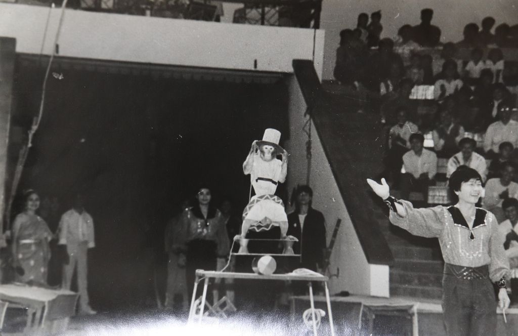 ການ​ສະ​ແດງ​ລະ​ຄອນ​ສັດ