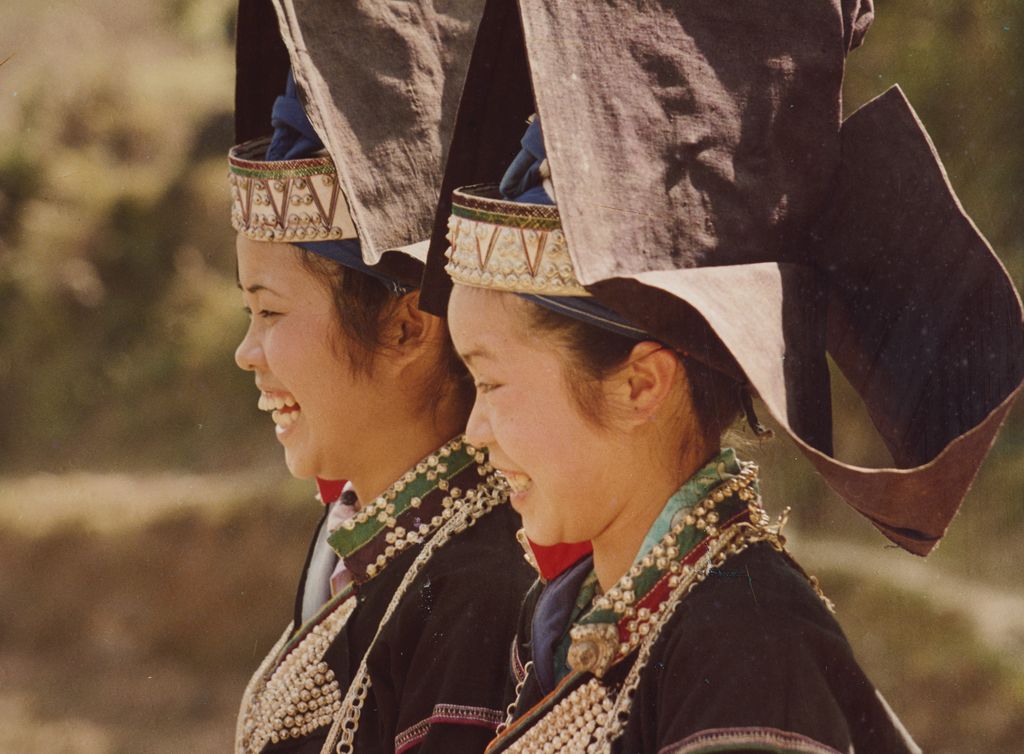 ສາວ​ປາ​ຢີ