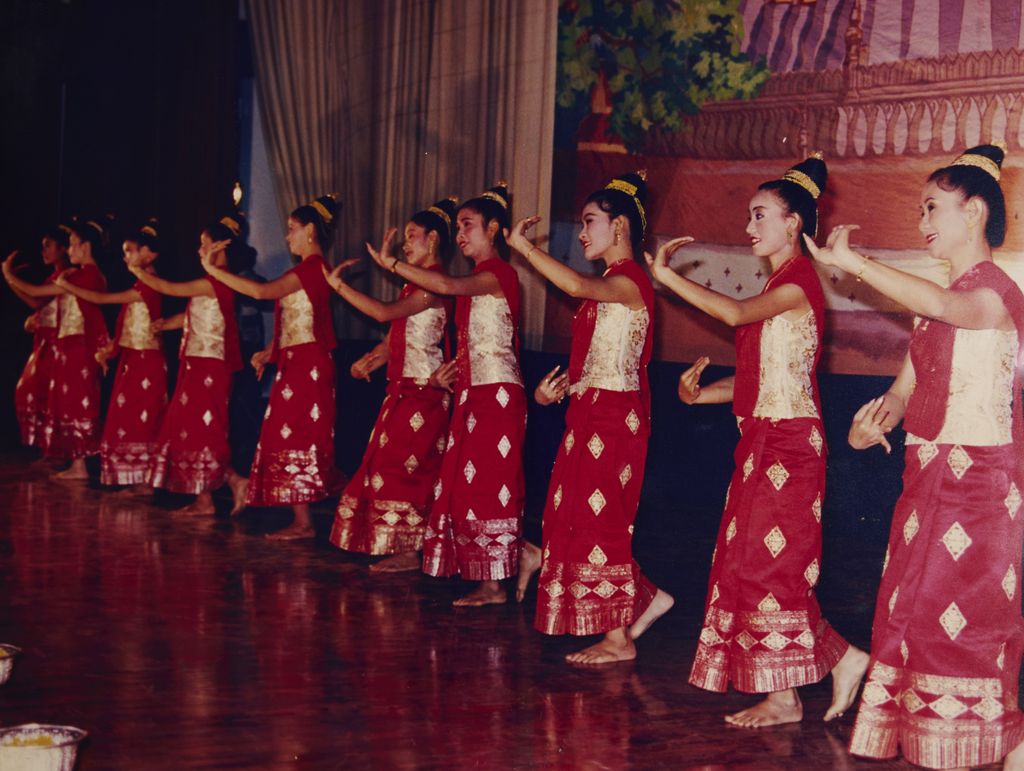 ການ​ສະ​ແດງ