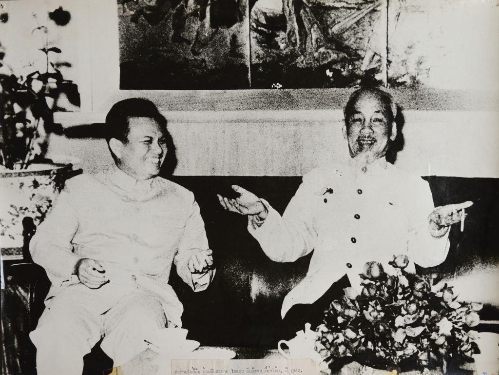 ທ່ານ ໂຮຈິມີນ ຕ້ອນຮັບ ທ່ານ ໄກສອນ ພົມວິຫານ