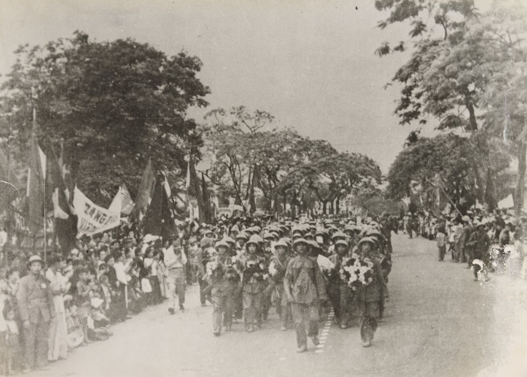 ປະ​ຊາ​ຊົນ​ຕ້ອນ​ຮັບ​ກອງ​ທັບ​ປົດ​ປ່ອຍ​ໄຊ​ງ່ອນ