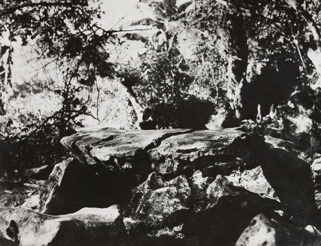 ໂງ່ນ​ຫີນ