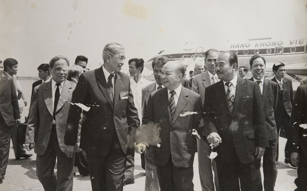 ການ​ນຳ​ລາວ​ຕ້ອນ​ຮັບ​ການ​ນຳ​ຫວຽດ​ນາມ