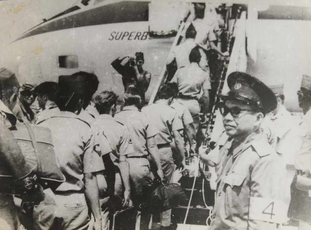 ທະຫານອາເມຣິກາຂຶ້ນຍົນກັບປະເທດ