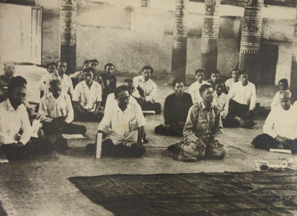 ທ່ານ ພູ​ມີ​ ວົງວິ​ຈິດ