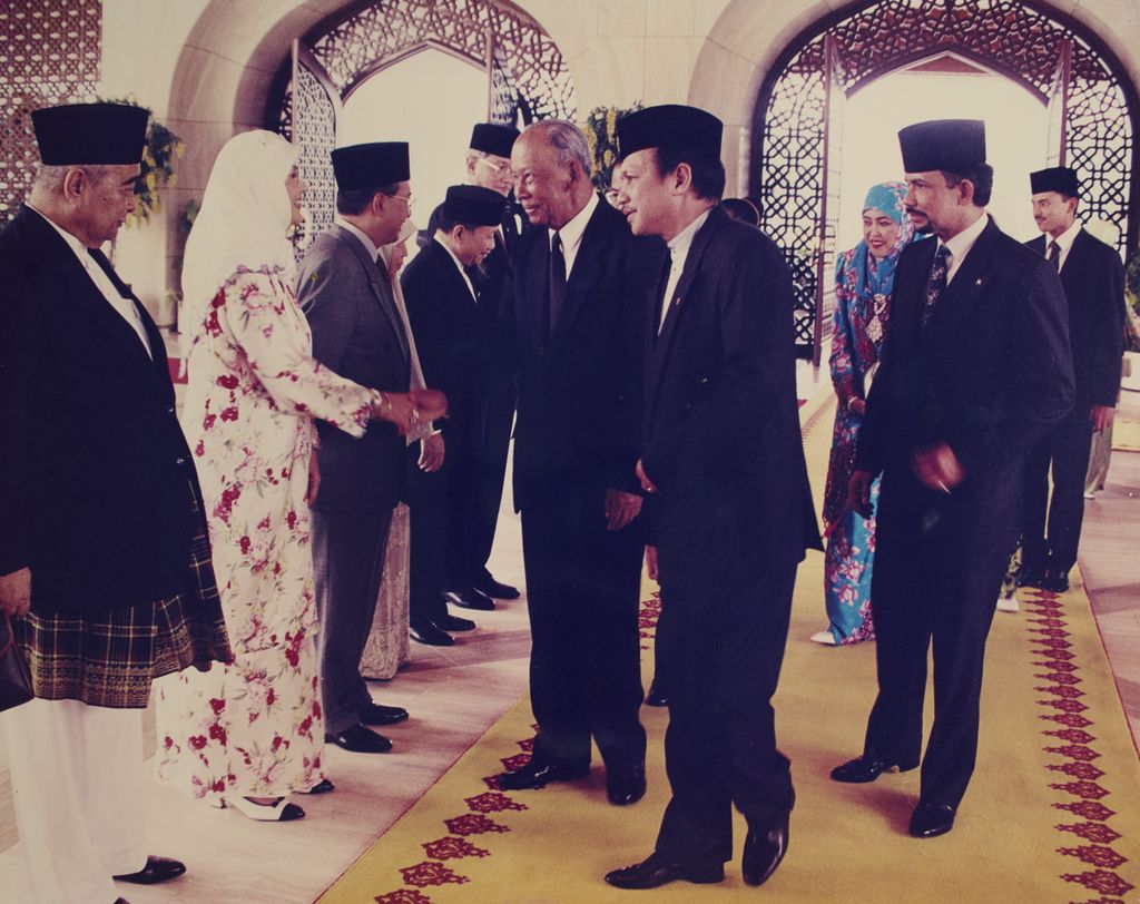 ທ່ານ ຄຳໄຕ ຢ້ຽມຢາມບູໄນ