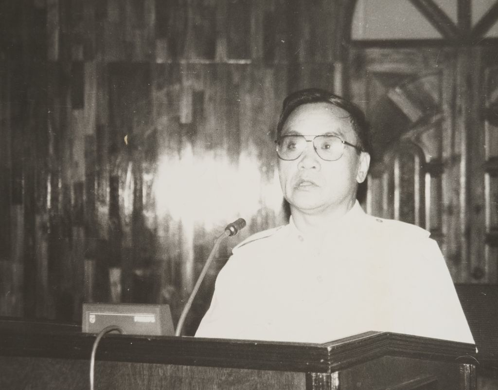 ທ່ານ ທອງ​ສິງ ທຳ​ມະ​ວົງ