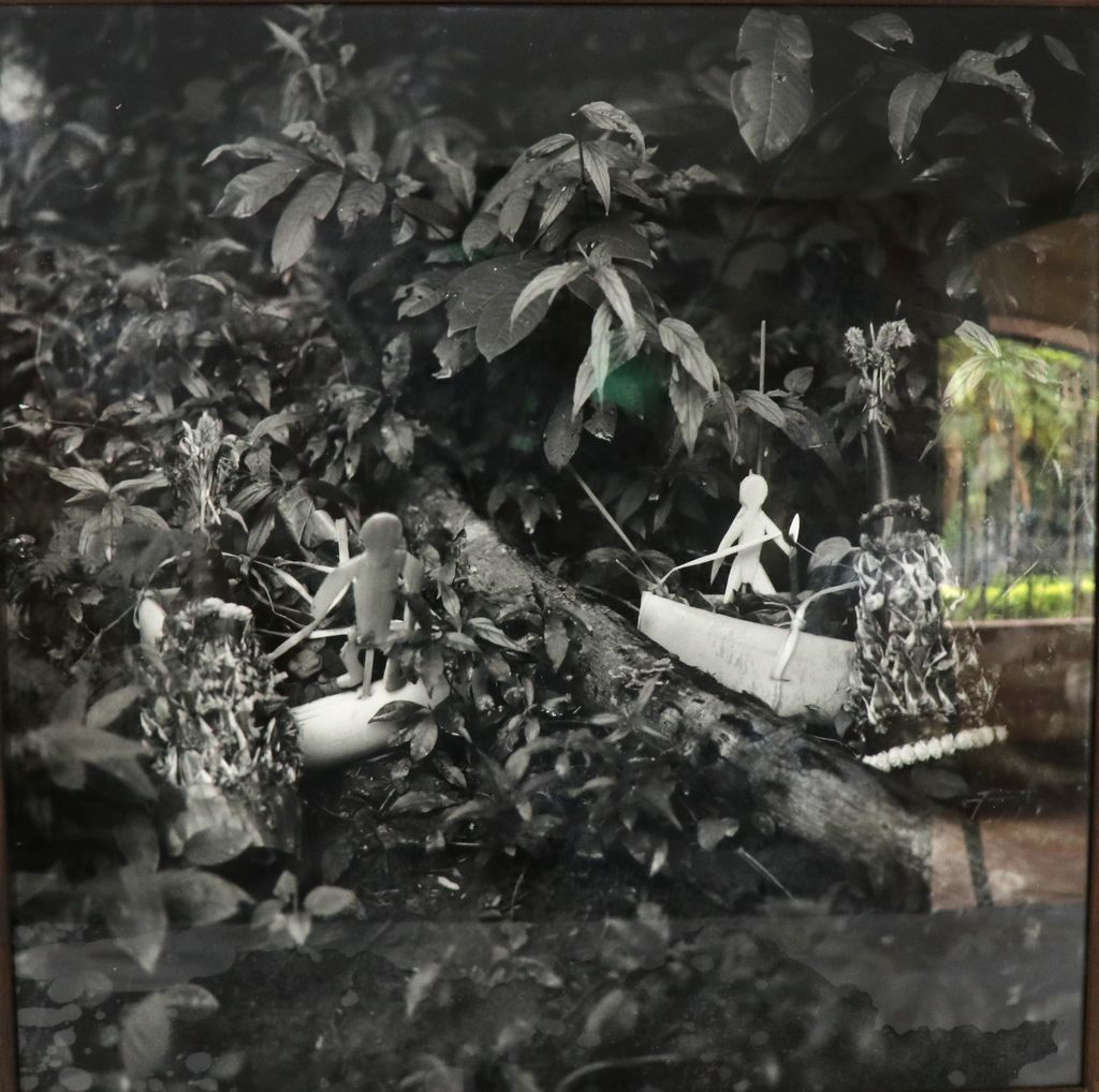 ຮູບພາບຂາວດຳ  ພິທີເສຍເຄາະ