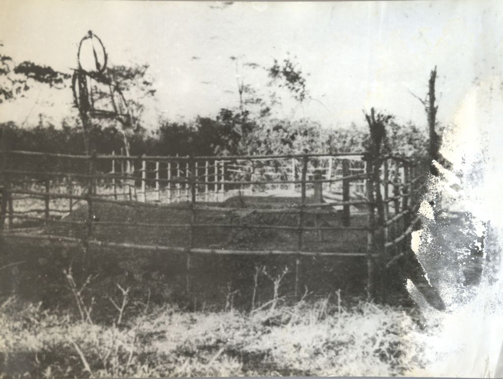 ຫຼຸມ​ຝັງ​ສົບ