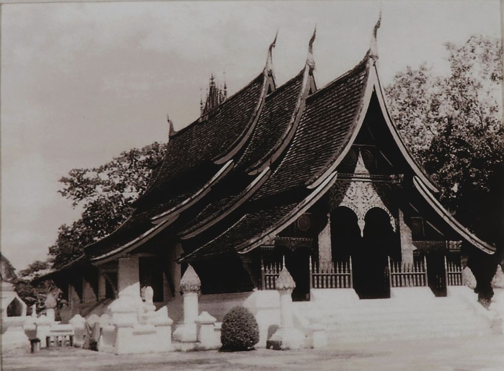 ຮູບພາບຂາວດໍາ ວິຫານວັດຊຽງທອງລາຊວໍວິຫານ ປີ 1970