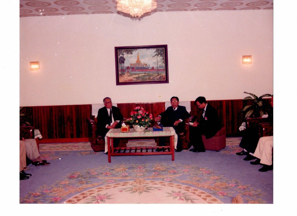 ການ​ນຳ​ລາວ​ຕ້ອນ​ຮັບ​ແຂກ​ຕ່າງ​ປະ​ເທດ