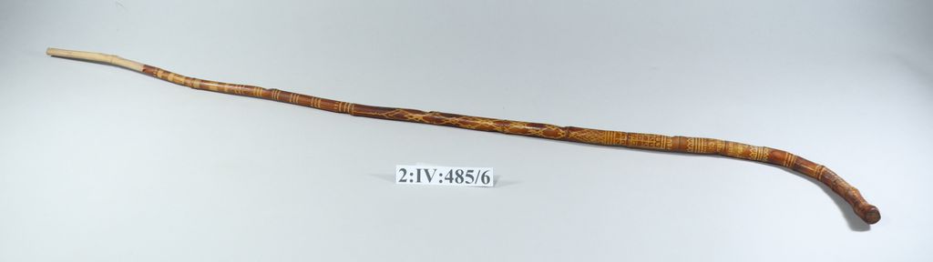 ໄມ້ຄ້ອນເທົ້າ ເຮັດດ້ວຍໄມ້.