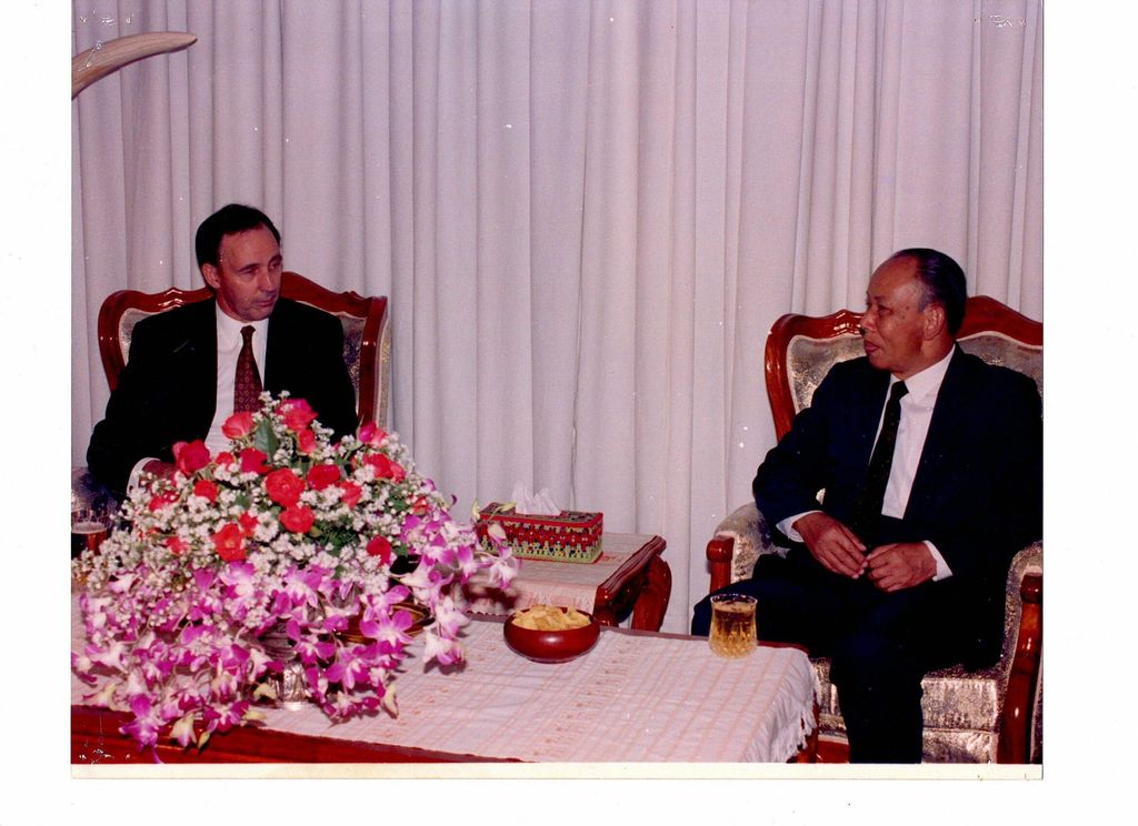 ທ່ານ ຄຳ​ໄຕ ສີ​ພັນ​ດອນ ຕ້ອນ​ຮັບ​ແຂກ​ຕ່າງ​ປະ​ເທດ