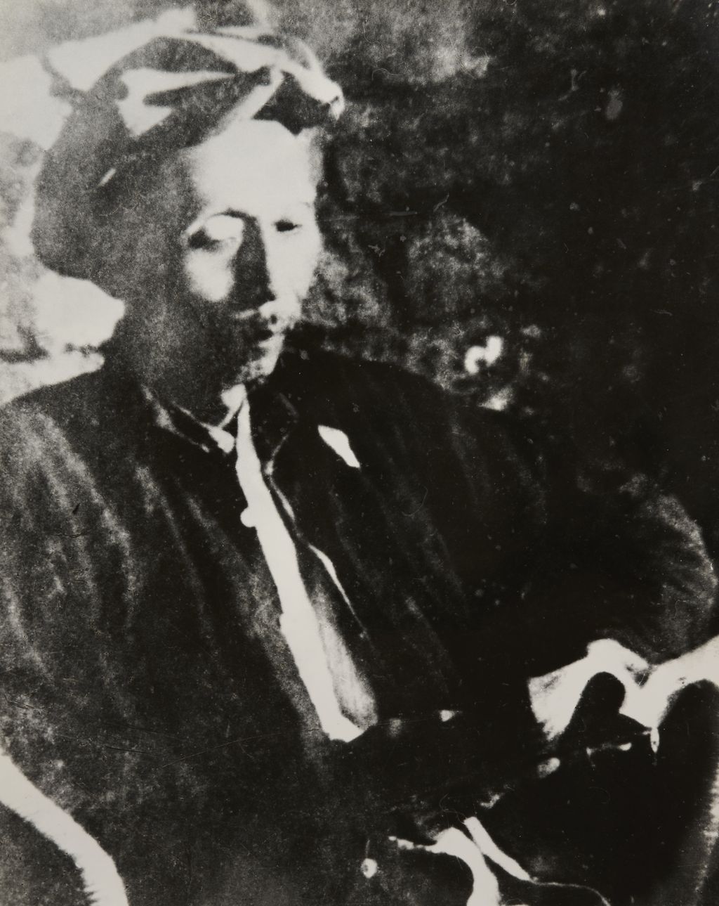 ​ທ່ານ ​ຫງວ້ຽນ ຊິງ​ຄຽນ ປີ 1888-1950 ເປັນ​ອ້າຍ​ຄິງ