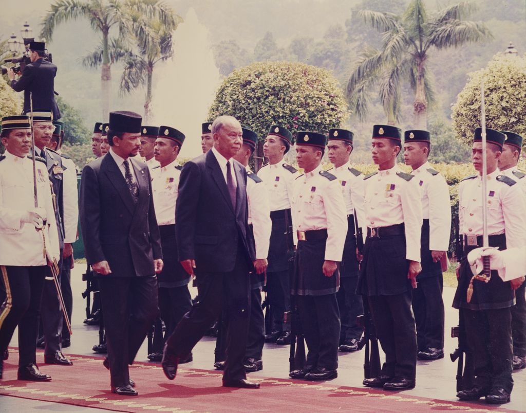 ທ່ານ ຄຳໄຕ ສີ​ພັນ​ດອນ ຢ້ຽມຢາມບູໄນ