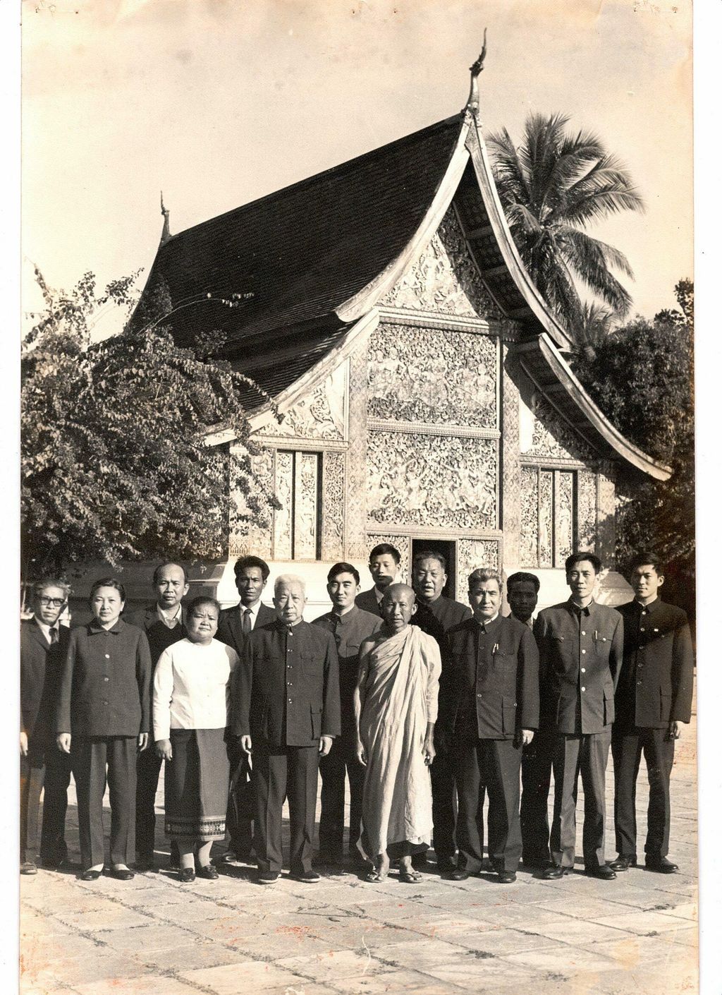 ຢ້ຽມຢາມລາວຄະນະຜູ້ແທນສະມາຄົມມິດຕະພາບລາວ-ຈີນ