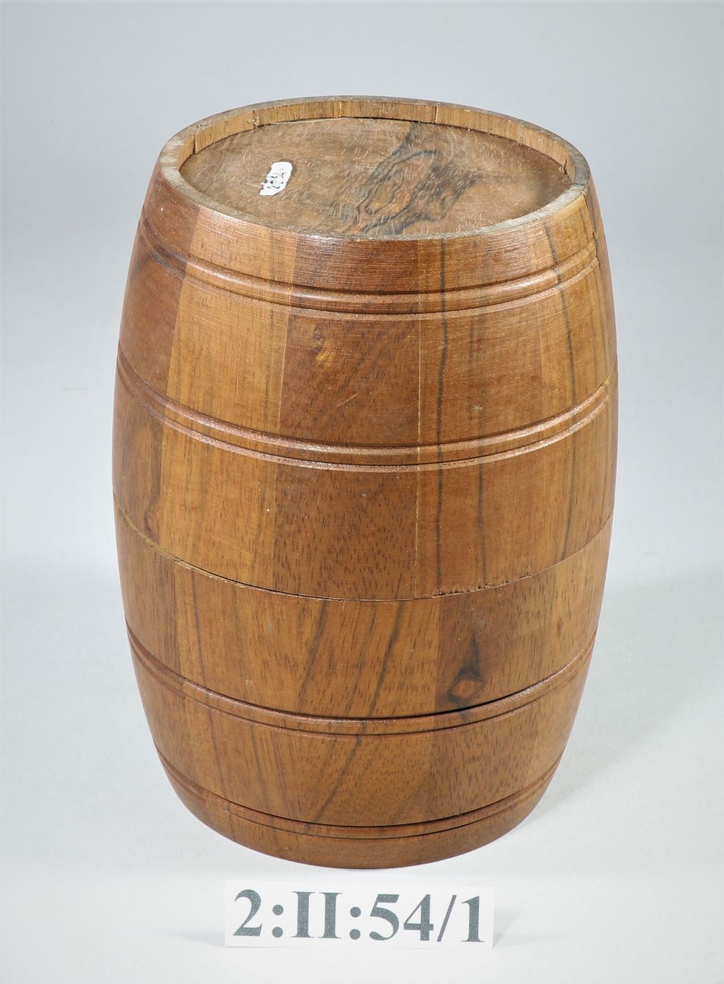 ແອບໃສ່ຢາດູດ ຊີກາ ເຮັດດ້ວຍໄມ້.