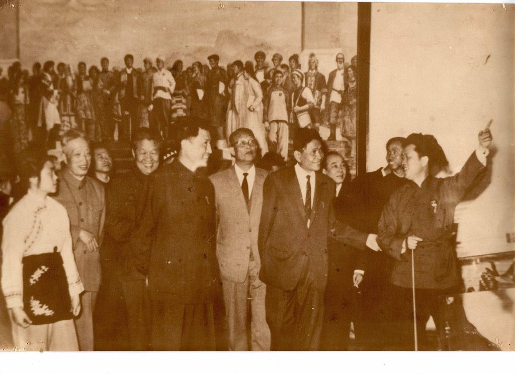 ທ່ານ ໜູຮັກ ພູມສະຫວັນ ລົງຢ້ຽມຢາມຈີນ