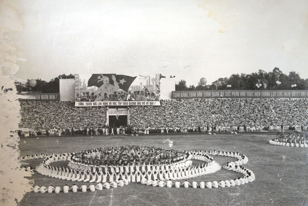 ງານ​ເປີດ​ກິ​ລາ​ຫວຽດ​ນາມ