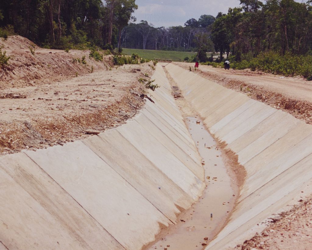 ຄອງ​ຊົນ​ລະ​ປະ​ທານ