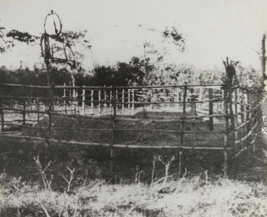 ​ບ່ອນ​ຝັງ​ສົບ