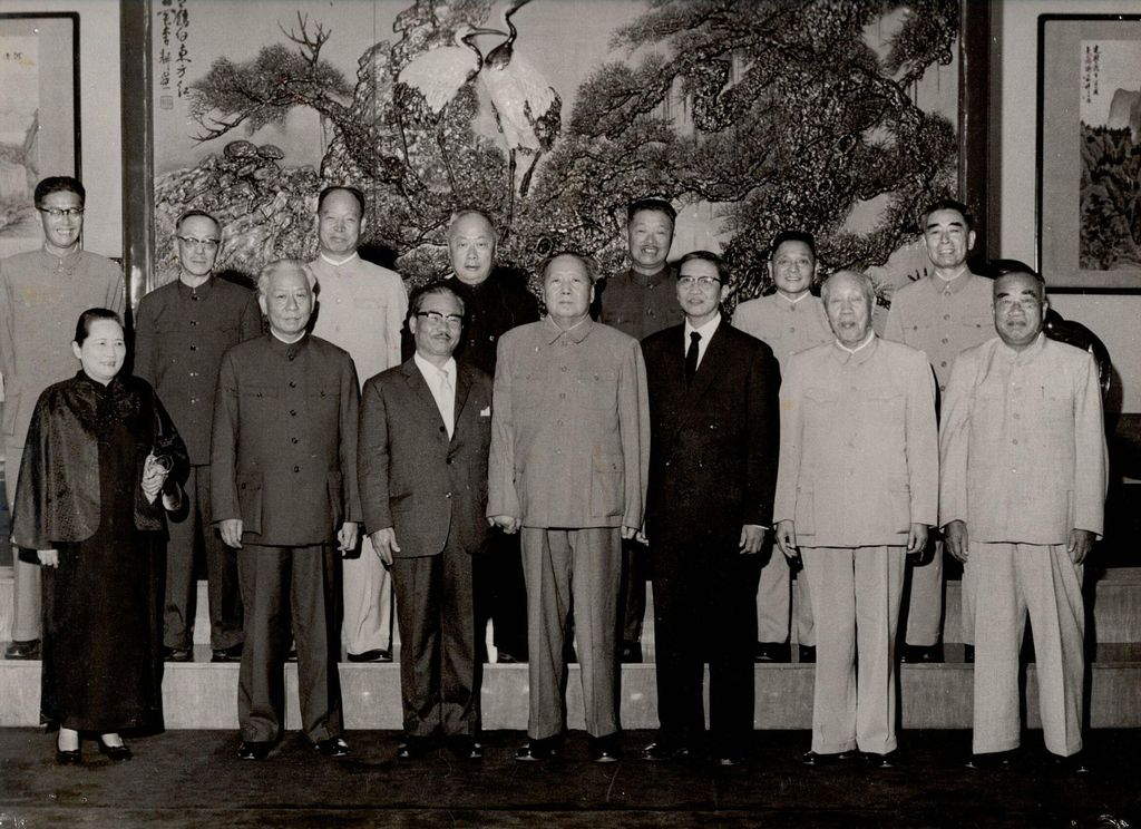 ຄະ​ນະ​ນຳ​ຈີນ​ມາ​ຢ້ຽມ​ຢາມ​ປະ​ເທດ​ລາວ