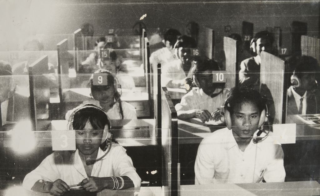 ໂຮງ​ຮຽນ​ສອນ​ພາ​ສາ​ຕ່າງ​ປະ​ເທດ