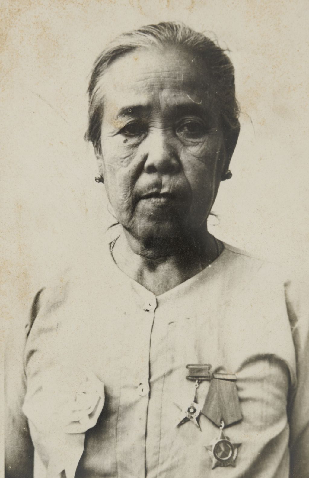 ສະ​ຫາຍ ນາງ ແມ່​ແກ້ວ ແຂວງ​ຈຳ​ປາ​ສັກ