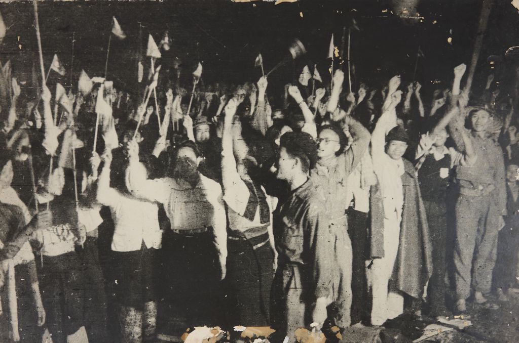 ສະເຫຼີມສະຫຼອງໄຊຊະນະ