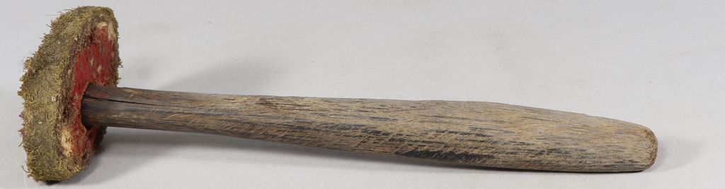 ໄມ້ຕີຄ້ອງວົງເຮັດດ້ວຍໄມ້