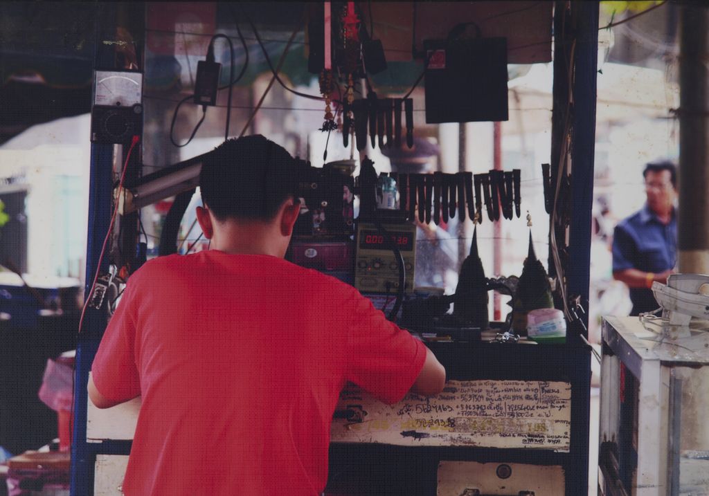 ຊ່າງ​ແປງ​ໂມງ