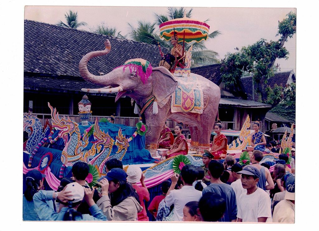 ພິ​ທີ​ແຫ່​ນາງ​ສັງ​ຂານ​ໃນ​ໂອ​ກາດ​ປີ​ໄໝ່​ແລະ​ປີ​ທ່ອງ​ທ່ຽວ​ລາວ