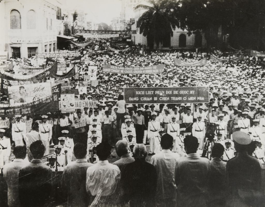 ປະຊາຊົນຫວຽດນາມຊຸມນຸມມິດຕິງ