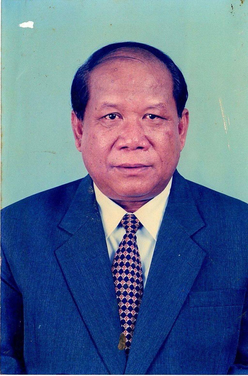 ສ/ຫ ສີ​ເຫຼືອ​ບຸນ​ຄ້ຳ