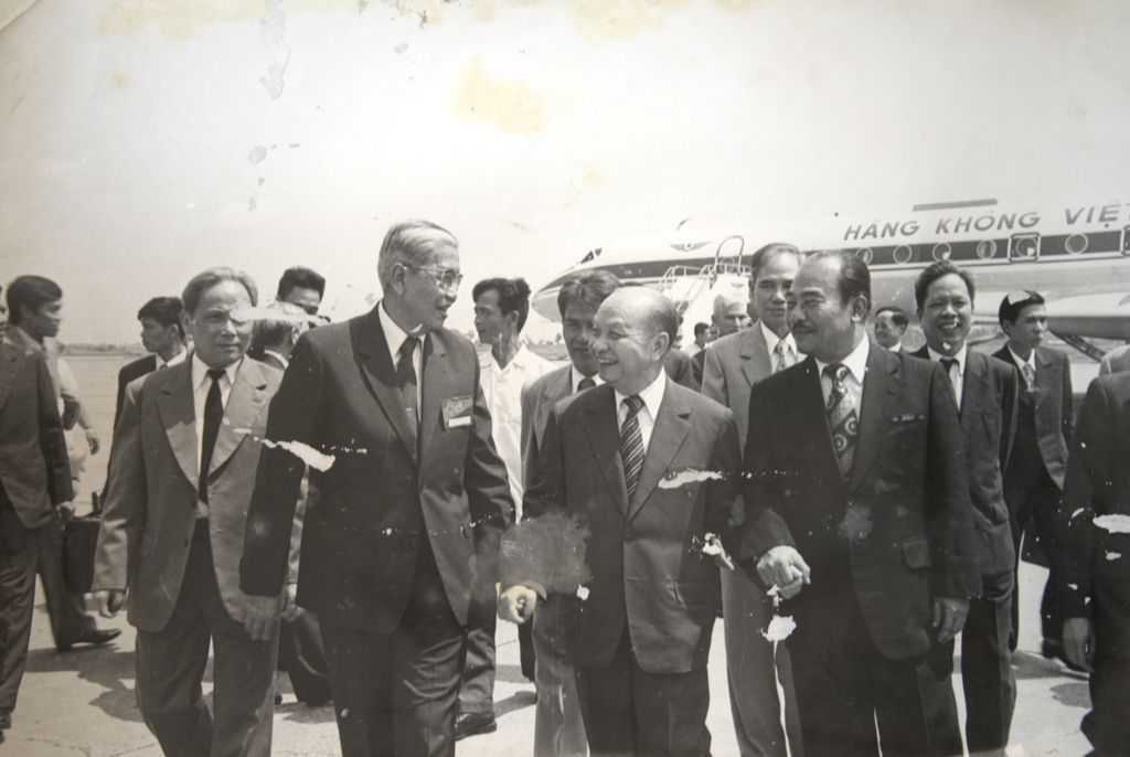 ການ​ນຳ​ລາວ​ຕ້ອນ​ຮັບ​ການ​ນຳ​ຫວຽດ​ນາມ