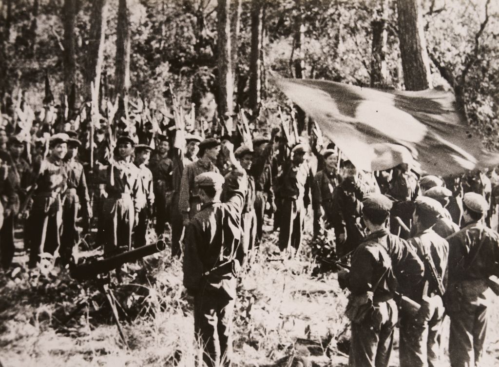 ເລົ່າ​ທະ​ຫານ​ພົບ​ປະ​ມວນ​ຊົນ