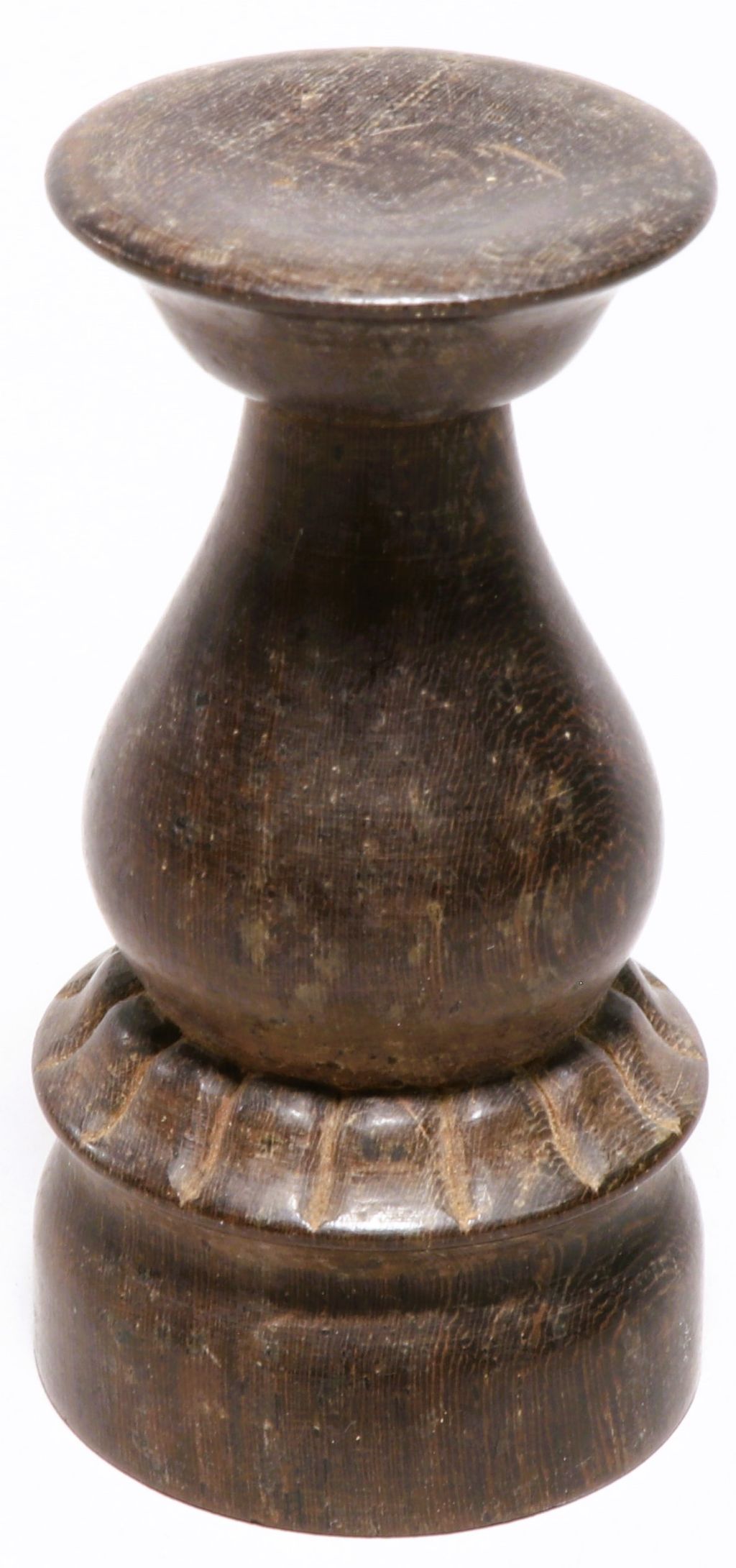 ລູກໝາກເສີກເຮັດດ້ວຍໄມ້.