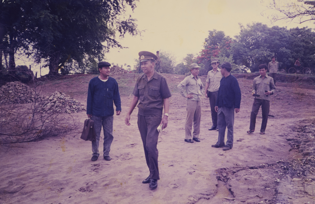 ທ່ານ ຄຳ​ໄຕ ສີ​ພັນ​ດອນ ຢ້ຽມ​ຢາມ​ເຂດ​ບູ​ຮານ​ສະ​ຖານ