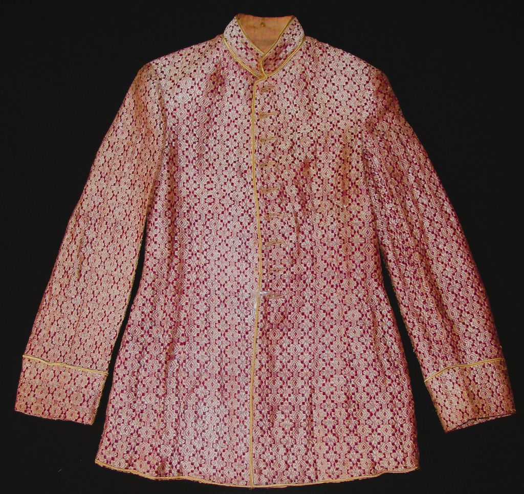 ເສື້ອເຢຍລະບັບ  ຜ້າໄຫມສີແດງອ່ອນ